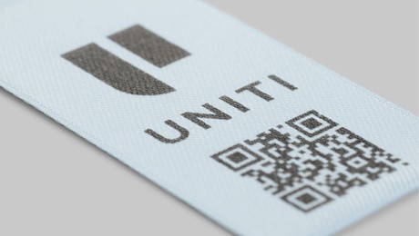 带有 QR 代码的洗涤和成分标签